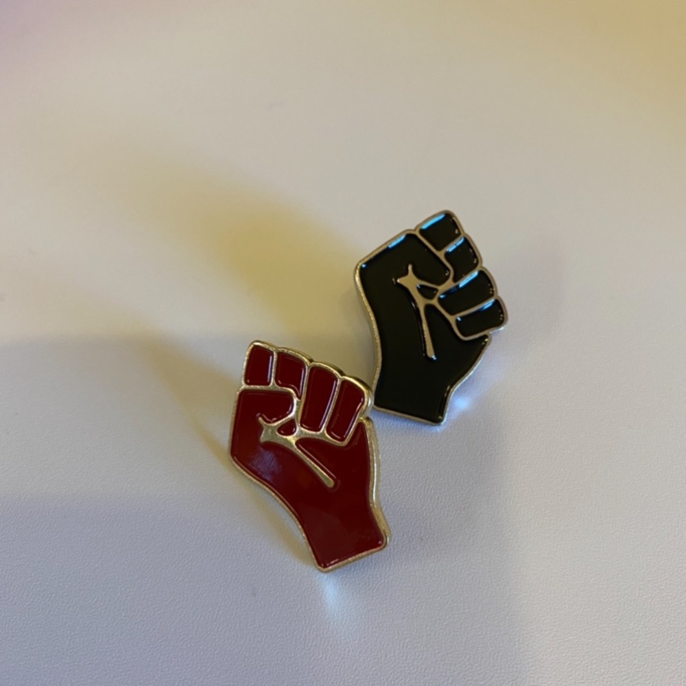 2 BLM Pins